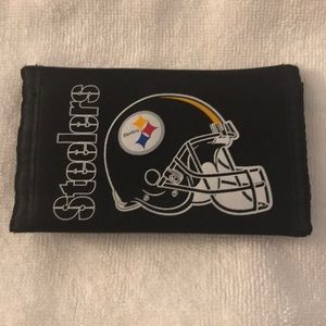 Steelers tri-fold nylon/velcro closure wallet. NEW